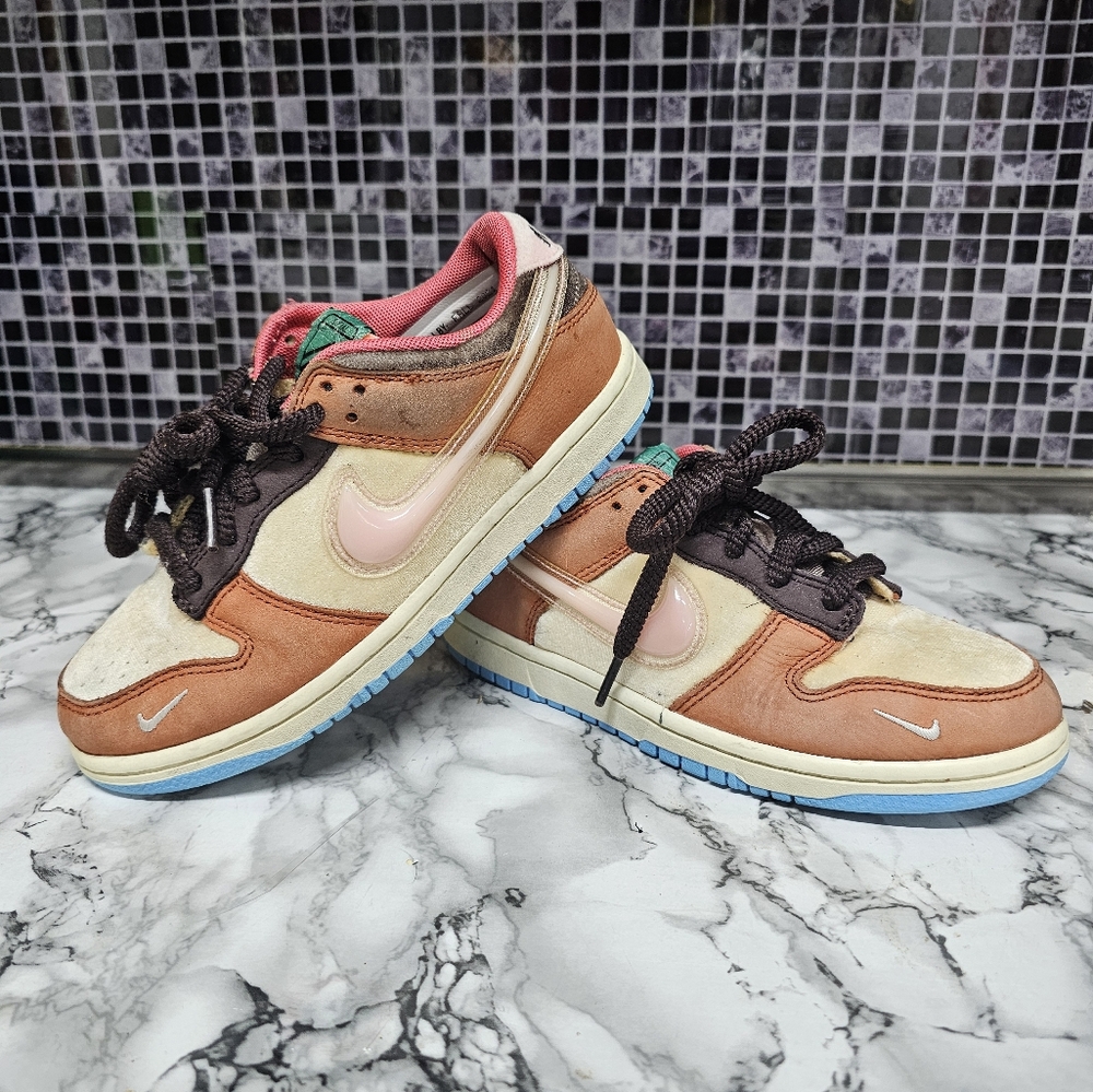 social status dunks size 2y